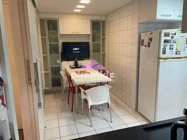 Apartamento 3 quartos e 4 banheiros, à venda, no bairro Jardim Aquarius em São José dos Campos