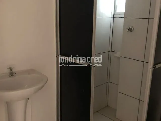 Apartamento 3 quartos e 1 banheiro, à venda, no bairro Yara em Londrina