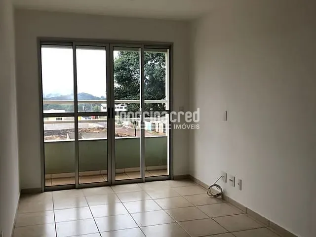 Apartamento 3 quartos e 1 banheiro, à venda, no bairro Yara em Londrina