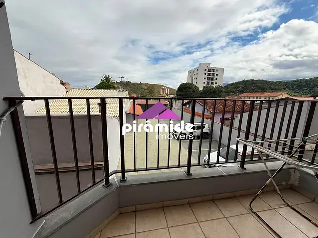 Apartamento 2 quartos e 2 banheiros, à venda, no bairro Martim de Sá em Caraguatatuba