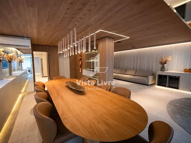 Apartamento com 246m² 4 quartos e 3 banheiros, à venda, no bairro Itaim Bibi em São Paulo