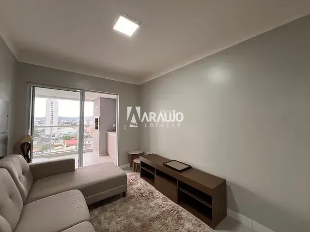 Apartamento 2 quartos e 1 banheiro, para alugar, no bairro São Judas em Itajaí