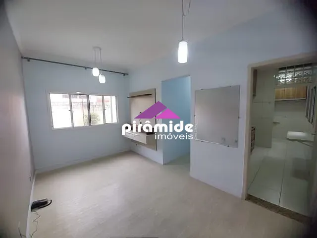Apartamento 2 quartos e 1 banheiro, à venda, no bairro Parque Industrial em São José dos Campos