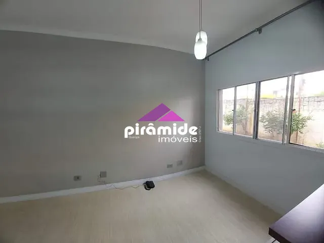 Apartamento 2 quartos e 1 banheiro, à venda, no bairro Parque Industrial em São José dos Campos