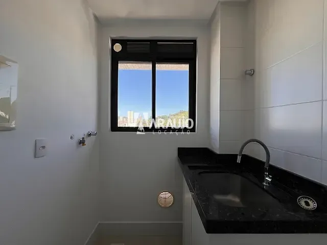Apartamento para alugar, no bairro Centro em Itajaí