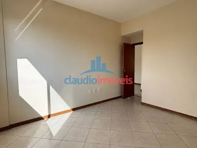 Apartamento 2 quartos e 1 banheiro, para alugar, no bairro Sessenta em Volta Redonda