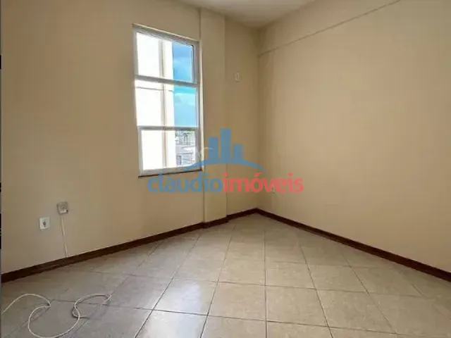 Apartamento 2 quartos e 1 banheiro, para alugar, no bairro Sessenta em Volta Redonda