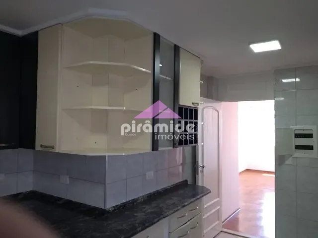 Apartamento 3 quartos e 3 banheiros, para alugar, no bairro Vila Adyana em São José dos Campos