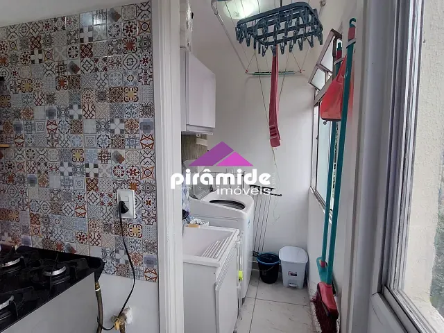 Apartamento 2 quartos e 1 banheiro, à venda, no bairro Parque Industrial em São José dos Campos