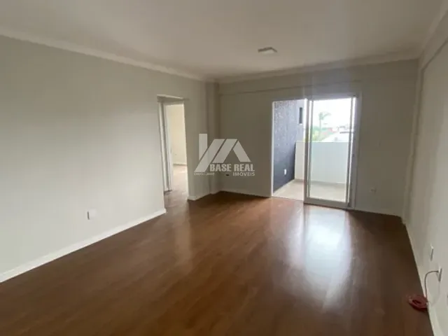 Apartamento 3 quartos e 2 banheiros, à venda, no bairro Centro em Guarapuava
