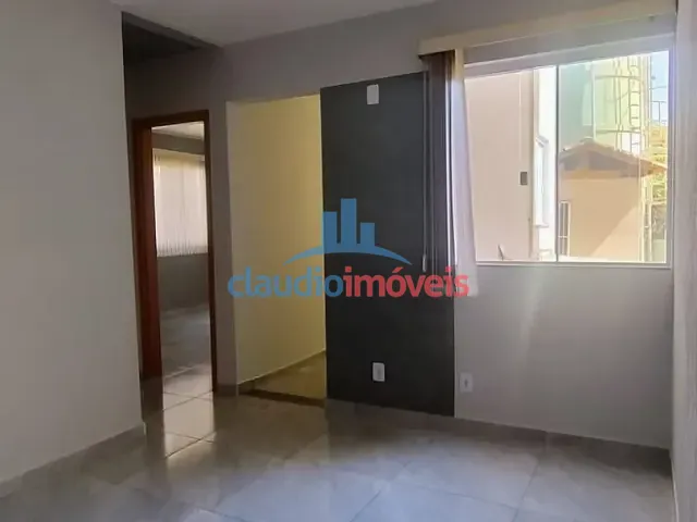 Apartamento 2 quartos e 1 banheiro, para alugar, no bairro Colônia Santo Antônio em Barra Mansa
