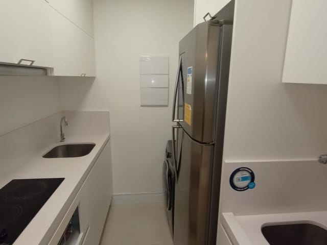 Apartamento 1 quarto e 1 banheiro, à venda, no bairro Centro em Curitiba