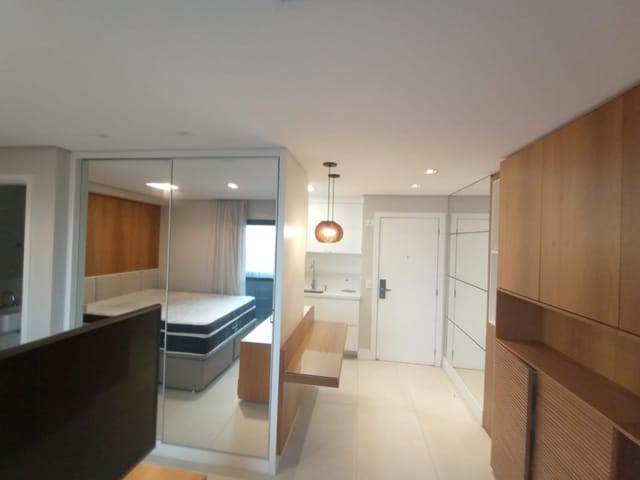 Apartamento 1 quarto e 1 banheiro, à venda, no bairro Centro em Curitiba