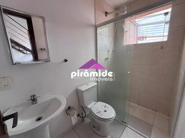Apartamento 1 quarto e 1 banheiro, à venda, no bairro Centro em Caraguatatuba