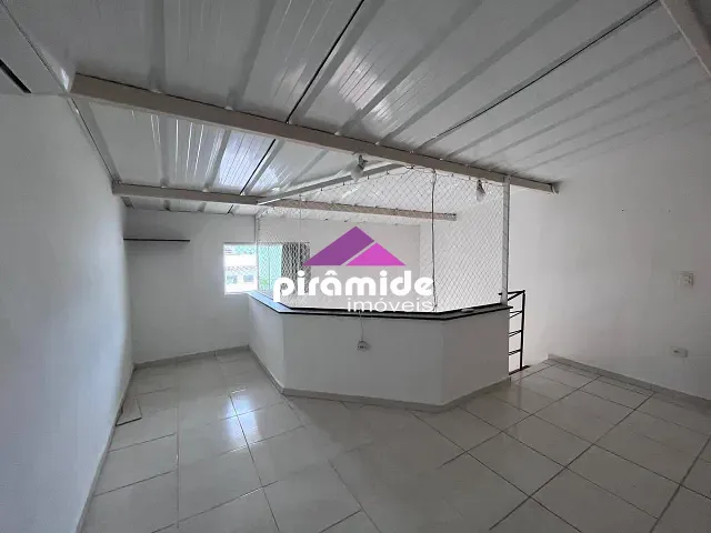 Apartamento 1 quarto e 1 banheiro, à venda, no bairro Centro em Caraguatatuba