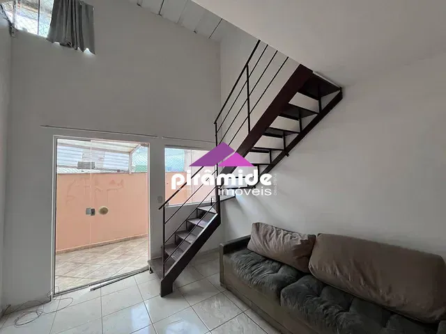 Apartamento 1 quarto e 1 banheiro, à venda, no bairro Centro em Caraguatatuba