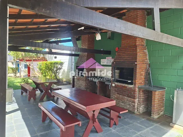 Apartamento com 60m² 2 quartos e 2 banheiros, à venda, no bairro Sapé em Ubatuba
