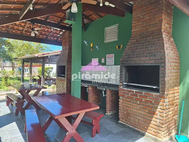 Apartamento com 60m² 2 quartos e 2 banheiros, à venda, no bairro Sapé em Ubatuba