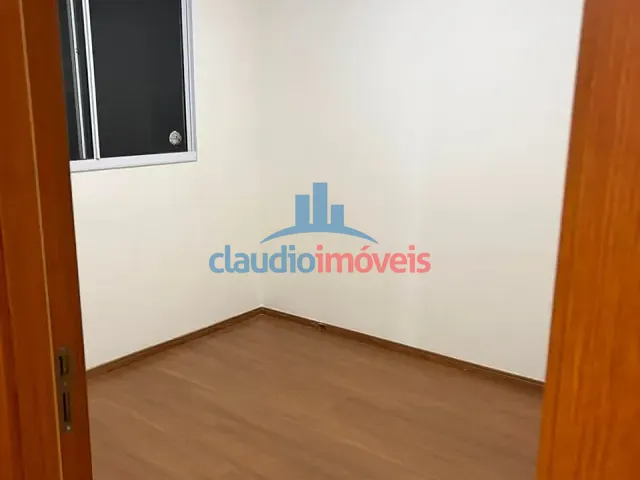 Apartamento 2 quartos e 1 banheiro, para alugar, no bairro São Luiz em Volta Redonda