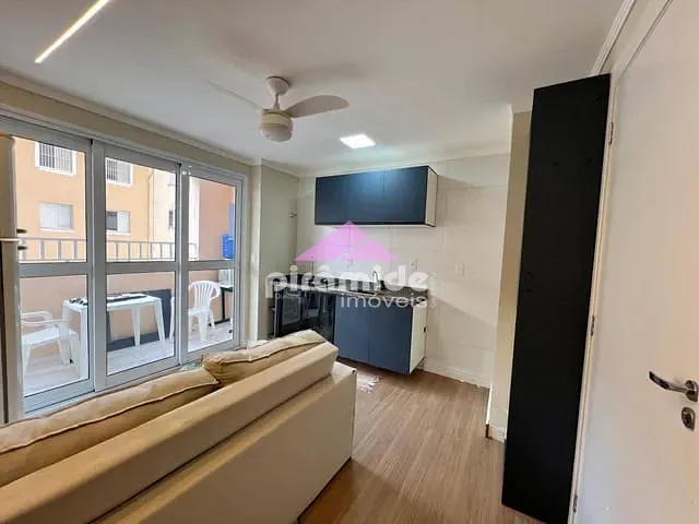 Apartamento 2 quartos e 1 banheiro, para alugar, no bairro Jardim Topázio em São José dos Campos