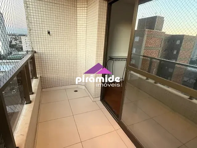 Apartamento 4 quartos e 3 banheiros, à venda, no bairro Centro em São José dos Campos