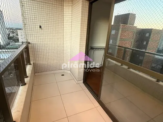 Apartamento 4 quartos e 3 banheiros, à venda, no bairro Centro em São José dos Campos