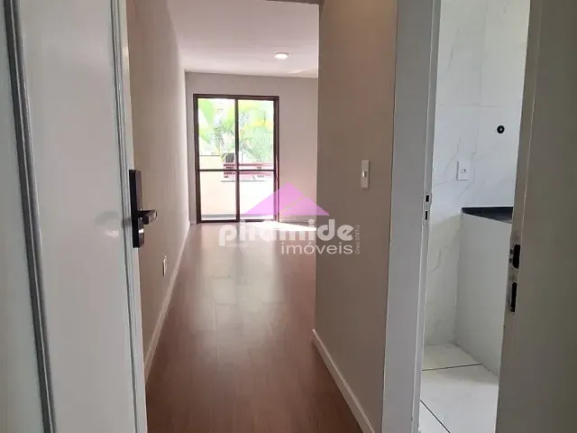 Apartamento 2 quartos e 1 banheiro, à venda, no bairro Conjunto Residencial Trinta e Um de Março em São José dos Campos