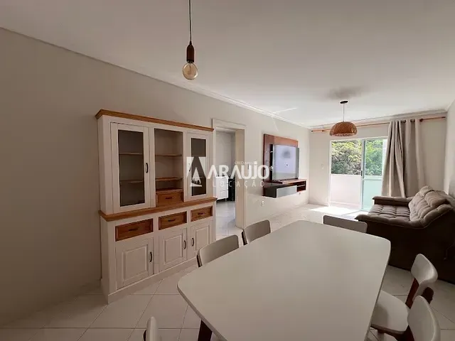 Apartamento 2 quartos e 1 banheiro, para alugar, no bairro Ressacada em Itajaí