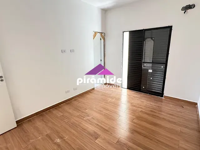Apartamento 2 quartos e 2 banheiros, à venda, no bairro Sumaré em Caraguatatuba