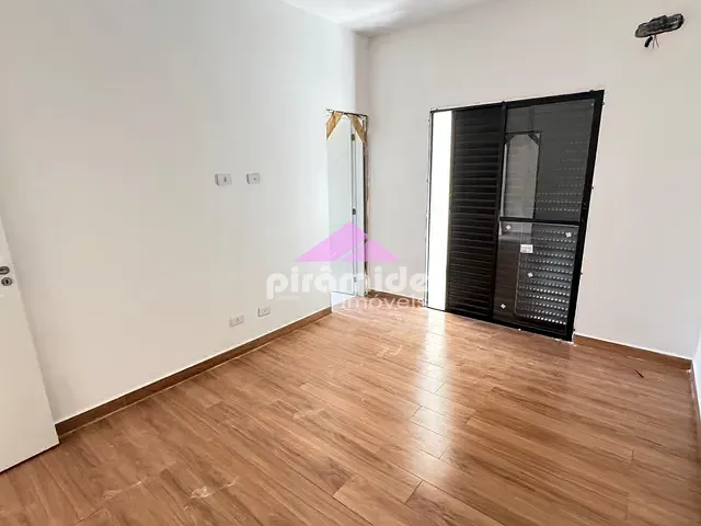 Apartamento 2 quartos e 2 banheiros, à venda, no bairro Sumaré em Caraguatatuba