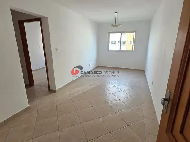 Apartamento 2 quartos e 1 banheiro, para alugar, no bairro Santa Maria em São Caetano do Sul