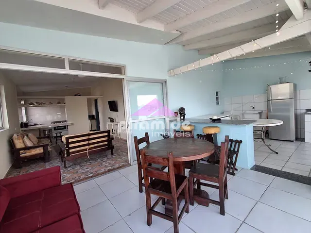 Apartamento 2 quartos e 1 banheiro, para alugar, no bairro Centro em Caraguatatuba
