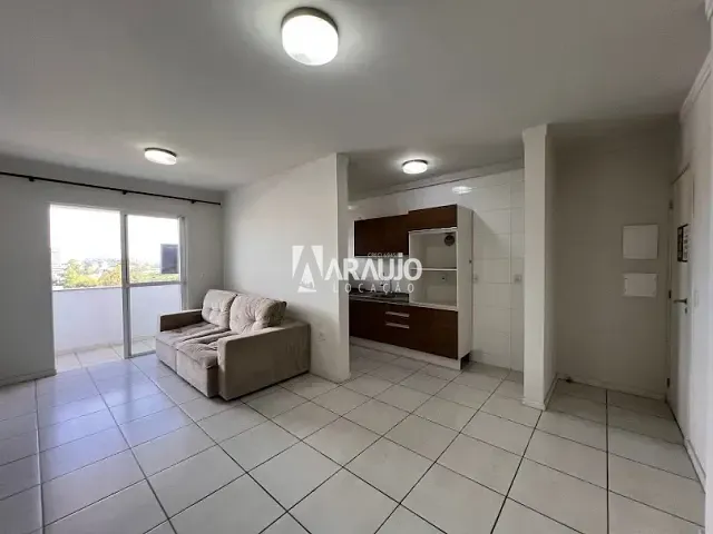 Apartamento 2 quartos e 1 banheiro, para alugar, no bairro São João em Itajaí