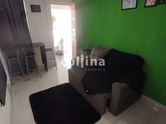 Apartamento 2 quartos e 1 banheiro, à venda, no bairro Cohab II em Carapicuíba