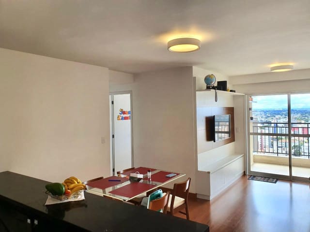 Apartamento 2 quartos e 2 banheiros, à venda, no bairro Centro em Curitiba
