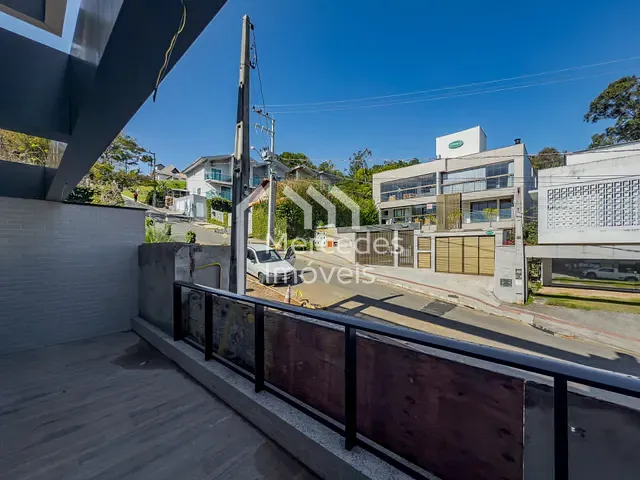 Apartamento com 100m² 2 quartos e 3 banheiros, à venda, no bairro Praia dos Amores em Balneário Camboriú