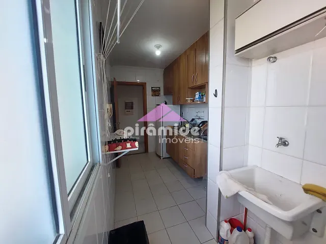 Apartamento 2 quartos e 2 banheiros, à venda, no bairro Urbanova em São José dos Campos