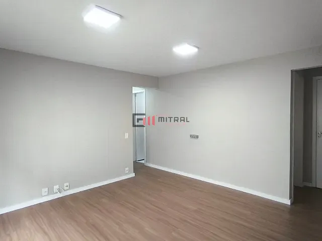 Apartamento com 82m² 3 quartos e 1 banheiro, à venda, no bairro Vale dos Tucanos em Londrina