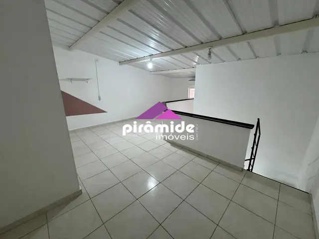 Apartamento 2 quartos e 1 banheiro, à venda, no bairro Centro em Caraguatatuba
