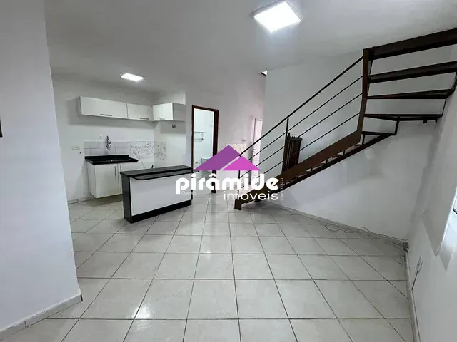 Apartamento 2 quartos e 1 banheiro, à venda, no bairro Centro em Caraguatatuba