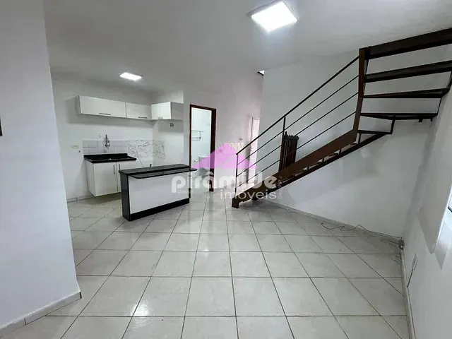 Apartamento 2 quartos e 1 banheiro, à venda, no bairro Centro em Caraguatatuba
