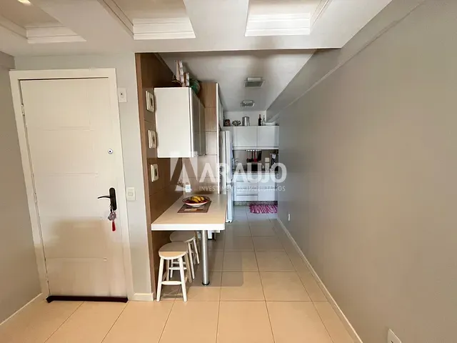 Apartamento 3 quartos e 3 banheiros, à venda, no bairro Vila Operária em Itajaí