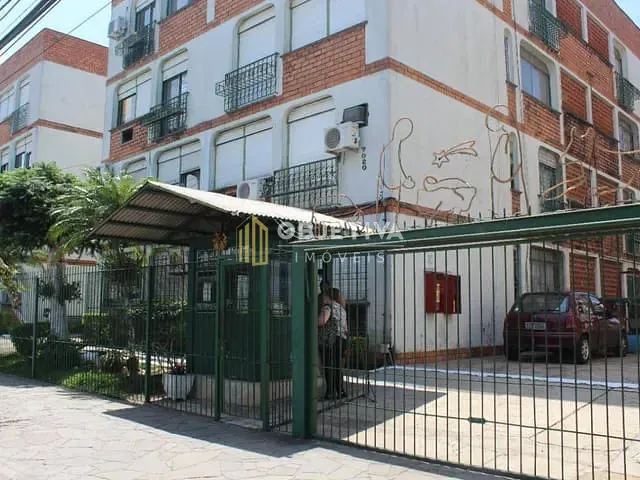 Apartamento com 67m² 2 quartos e 1 banheiro, à venda, no bairro Azenha em Porto Alegre