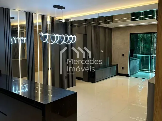 Apartamento com 183m² 3 quartos e 4 banheiros, à venda, no bairro Cabeçudas em Itajaí