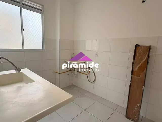 Apartamento 2 quartos e 1 banheiro, para alugar, no bairro Parque Interlagos em São José dos Campos