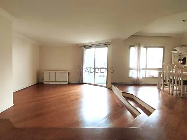 Apartamento 3 quartos e 4 banheiros, à venda ou para alugar, no bairro Morumbi em São Paulo