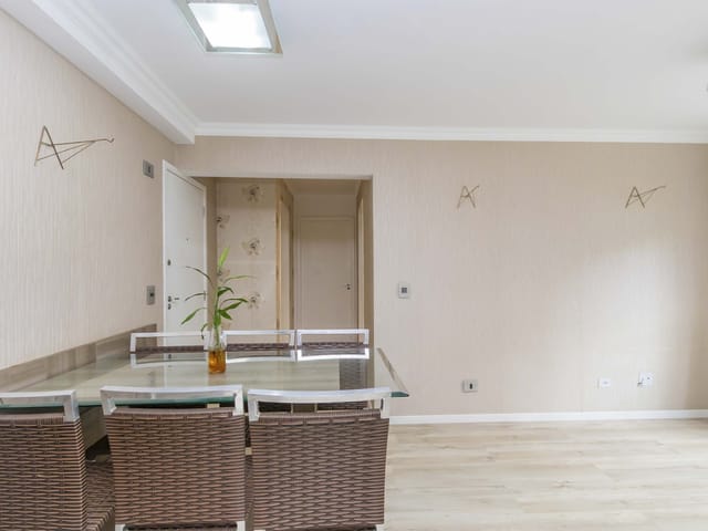 Apartamento 2 quartos e 1 banheiro, à venda, no bairro Vista Alegre em Curitiba