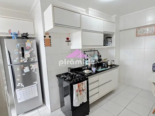 Apartamento 2 quartos e 2 banheiros, para alugar, no bairro Urbanova ll em São José dos Campos