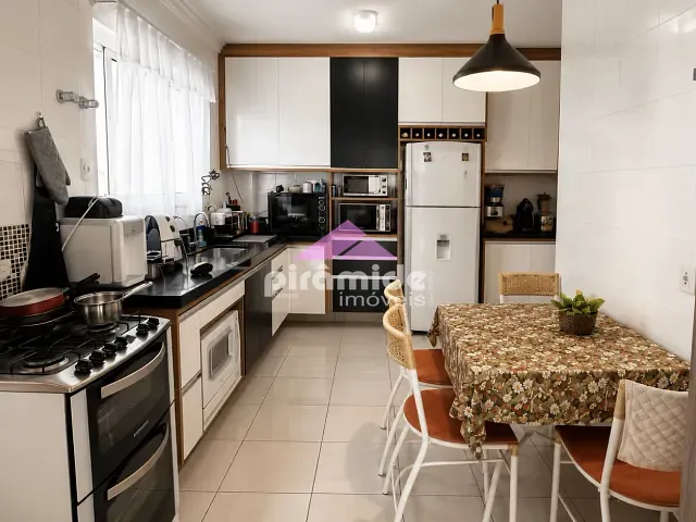 Apartamento 3 quartos e 3 banheiros, à venda, no bairro Jardim das Indústrias em São José dos Campos