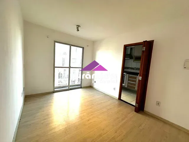 Apartamento 2 quartos e 1 banheiro, à venda, no bairro Jardim Americano em São José dos Campos